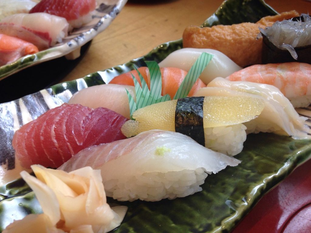 top 5 des raisons d'ouvrir un bar à sushis quand on est une femme